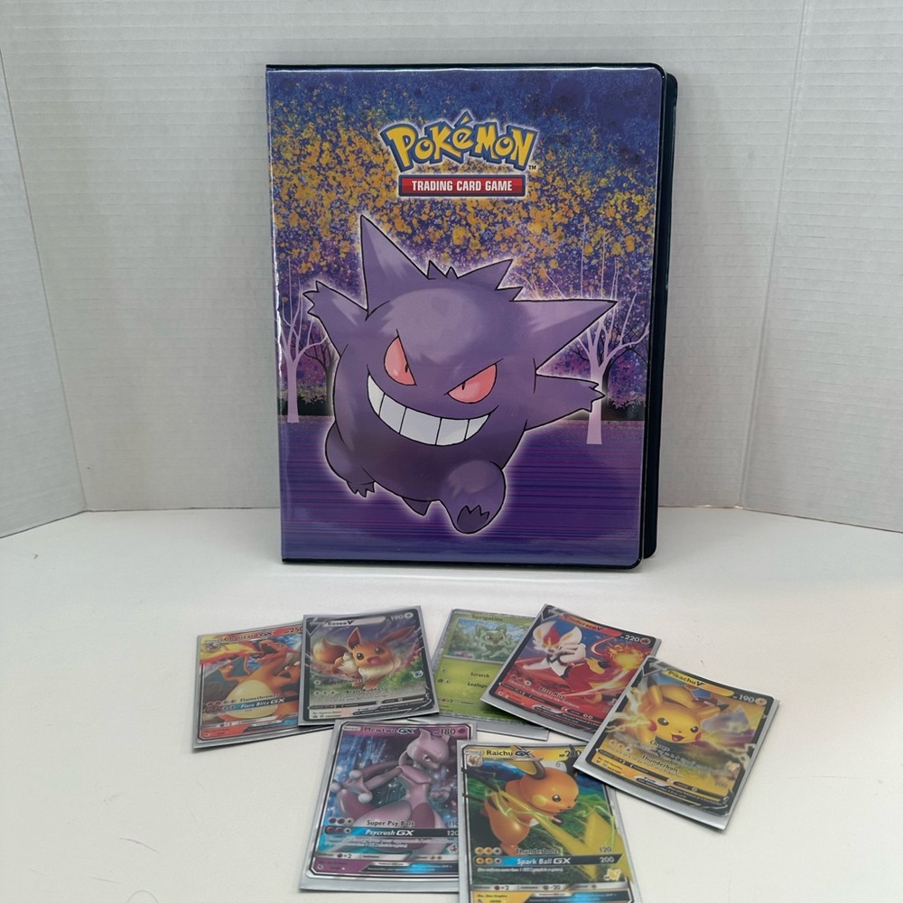 Large Size Pokemon Card Holder! Cards included